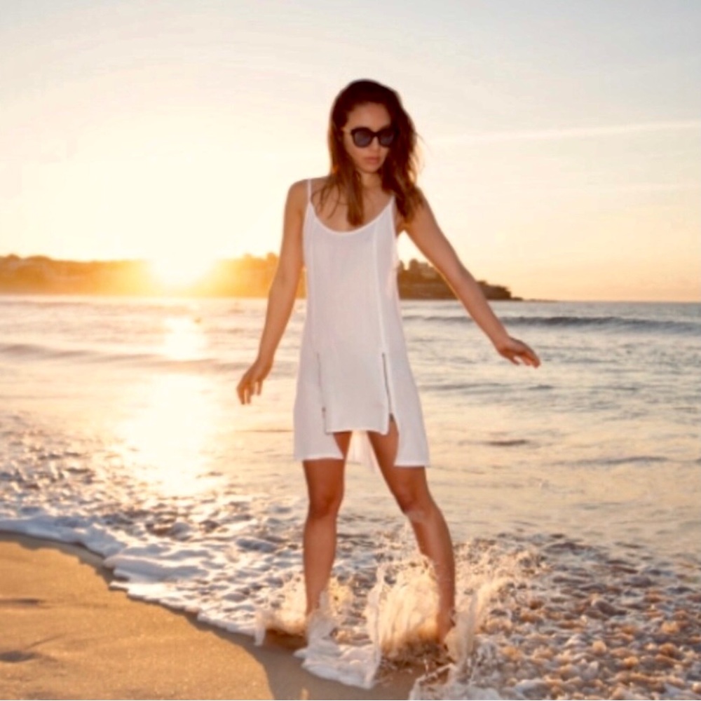 Stone Cold Fox White Bolas Tunic/Mini Dress
